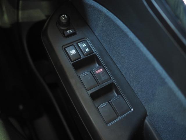スイフトＸＧ４ＷＤ　スマートキー　夏冬タイヤ　カーナビ　オートエアコン　運転席助手席シートヒーター　リモコンエンジンスターター　チルト＆テレスコステアリング　アルミホイール（北海道）の中古車