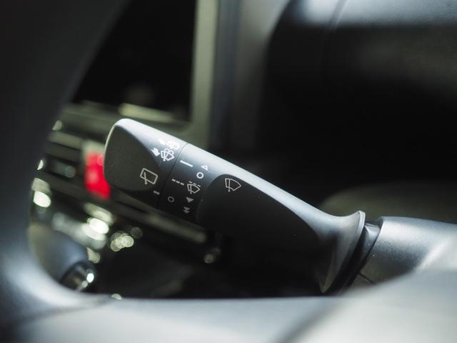 タントカスタムＸ４ＷＤ　スマートアシスト　両側パワースライドドア　ＬＥＤヘッドライト　オートライト　オートエアコン　オーディオレス　運転席助手席シートヒーター　後席テーブル　アルミホイール　アイドリングストップ（北海道）の中古車