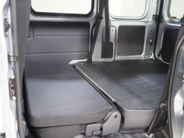 ハイゼットカーゴＤＸパートタイム４ＷＤ　ＣＶＴ　スマートアシスト　両側スライドドア　キーレスエントリー　ＡＭ／ＦＭラジオ　オートライト　エアコン　アイドリングストップ　ＶＳＣ（横滑り抑制機能）（北海道）の中古車