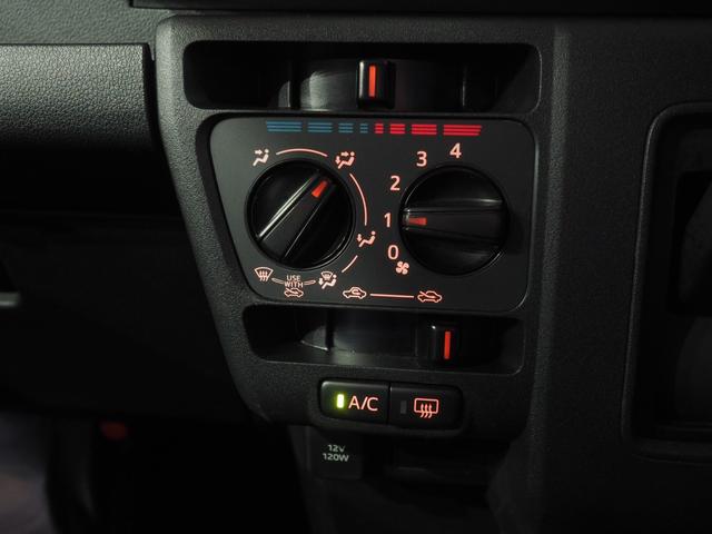 ハイゼットカーゴＤＸパートタイム４ＷＤ　ＣＶＴ　スマートアシスト　両側スライドドア　キーレスエントリー　ＡＭ／ＦＭラジオ　オートライト　エアコン　アイドリングストップ　ＶＳＣ（横滑り抑制機能）（北海道）の中古車