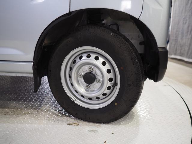 ハイゼットカーゴＤＸパートタイム４ＷＤ　ＣＶＴ　スマートアシスト　両側スライドドア　キーレスエントリー　ＡＭ／ＦＭラジオ　オートライト　エアコン　アイドリングストップ　ＶＳＣ（横滑り抑制機能）（北海道）の中古車