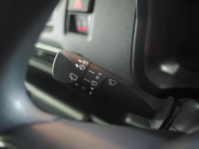 ハイゼットカーゴＤＸパートタイム４ＷＤ　ＣＶＴ　スマートアシスト　両側スライドドア　キーレスエントリー　ＡＭ／ＦＭラジオ　オートライト　エアコン　アイドリングストップ　ＶＳＣ（横滑り抑制機能）（北海道）の中古車