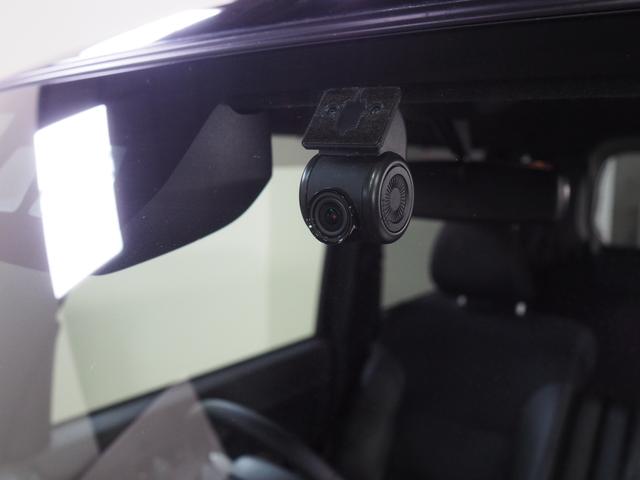 タントカスタムＲＳ４ＷＤ　両側パワースライドドア　夏冬タイヤ　スマートアシスト　ＬＥＤヘッドライト　オートライト　オートエアコン　ダイハツ純正ナビ　パノラマモニター　リモコンエンジンスターター　ドライブレコーダー（北海道）の中古車