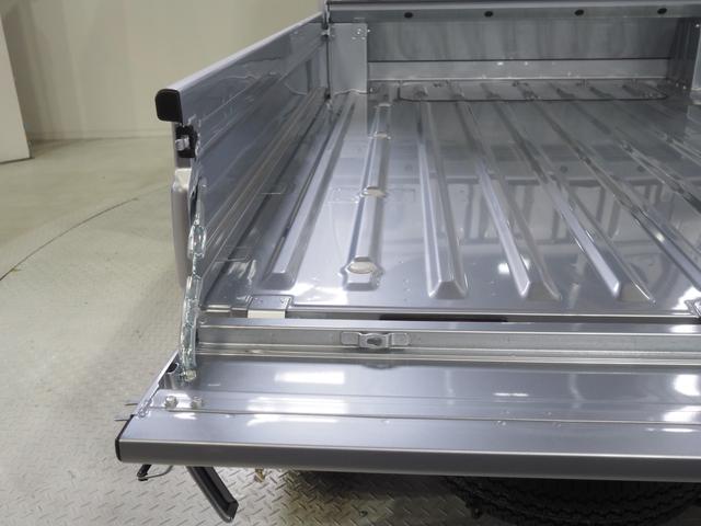 ハイゼットトラックジャンボスタンダードパートタイム４ＷＤ　ＣＶＴ　キーフリーシステム　パワーウィンドウ　電動格納ドアミラー　オーディオレス　前後コーナーセンサー　アイドリングストップ　スマートアシスト　ＶＳＣ（横滑り抑制機能）（北海道）の中古車