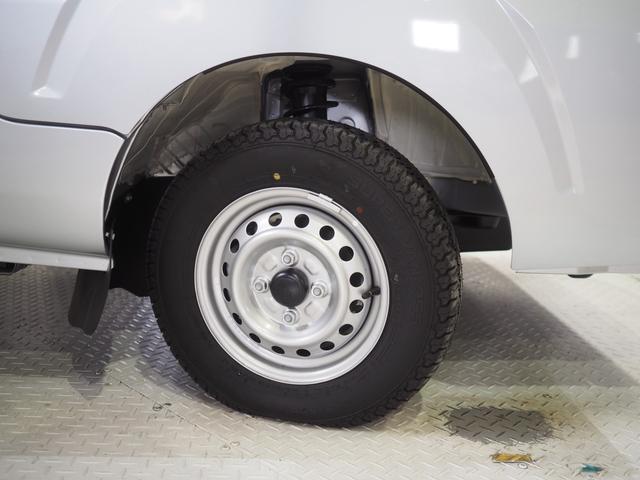 ハイゼットトラックジャンボスタンダードパートタイム４ＷＤ　ＣＶＴ　キーフリーシステム　パワーウィンドウ　電動格納ドアミラー　オーディオレス　前後コーナーセンサー　アイドリングストップ　スマートアシスト　ＶＳＣ（横滑り抑制機能）（北海道）の中古車