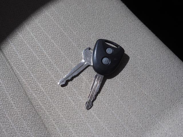 ムーヴＬ　ＳＡ４ＷＤ　スマートアシスト　ダイハツ純正ナビ　リモコンエンジンスターター　キーレスエントリー　電動格納ドアミラー　アイドリングストップ　ＶＳＣ（横滑り抑制機能）（北海道）の中古車