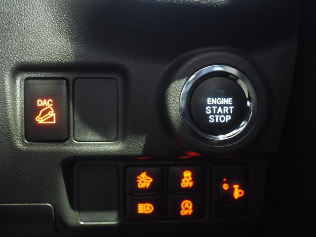 キャストアクティバＸ　ＳＡIII４ＷＤ　夏冬タイヤ　スマートアシスト　オートライト　オートエアコン　ＣＤチューナー　リモコンエンジンスターター　ＥＴＣ車載器　オートハイビーム　アイドリングストップ　ＶＳＣ（横滑り抑制機能）（北海道）の中古車