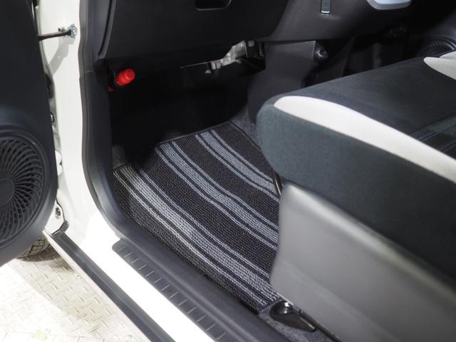 キャストアクティバＸ　ＳＡIII４ＷＤ　夏冬タイヤ　スマートアシスト　オートライト　オートエアコン　ＣＤチューナー　リモコンエンジンスターター　ＥＴＣ車載器　オートハイビーム　アイドリングストップ　ＶＳＣ（横滑り抑制機能）（北海道）の中古車