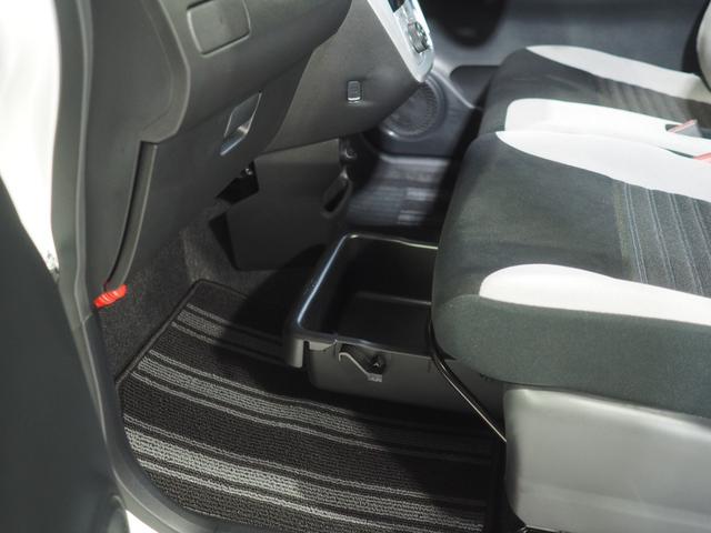 キャストアクティバＸ　ＳＡIII４ＷＤ　夏冬タイヤ　スマートアシスト　オートライト　オートエアコン　ＣＤチューナー　リモコンエンジンスターター　ＥＴＣ車載器　オートハイビーム　アイドリングストップ　ＶＳＣ（横滑り抑制機能）（北海道）の中古車