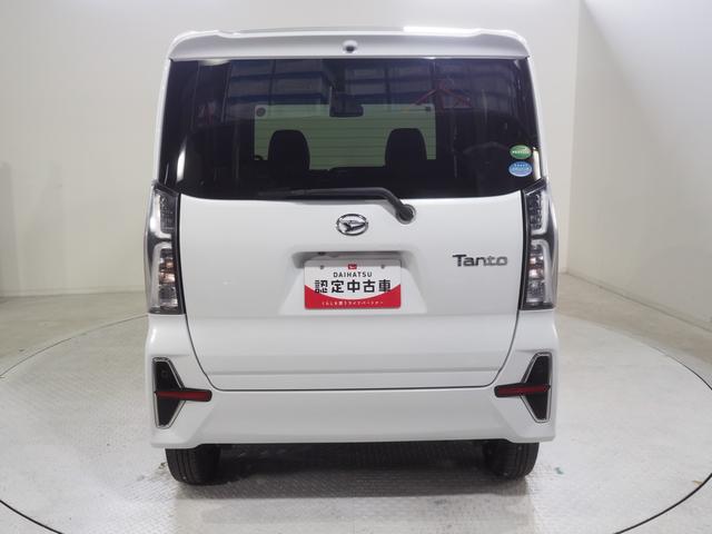 タントカスタムＸセレクション４ＷＤ　両側パワースライドドア　ＬＥＤヘッドライト　オートライト　ダイハツ純正ナビ　バックモニター　リモコンエンジンスターター　前後コーナーセンサー　アイドリングストップ　ＶＳＣ（横滑り抑制機能）（北海道）の中古車