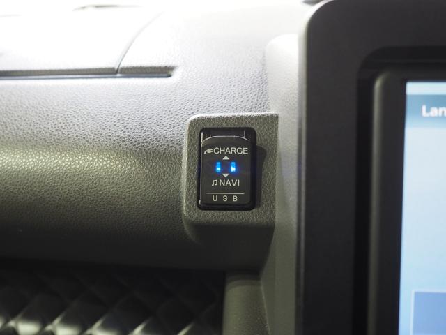 タントカスタムＸセレクション４ＷＤ　両側パワースライドドア　ＬＥＤヘッドライト　オートライト　ダイハツ純正ナビ　バックモニター　リモコンエンジンスターター　前後コーナーセンサー　アイドリングストップ　ＶＳＣ（横滑り抑制機能）（北海道）の中古車