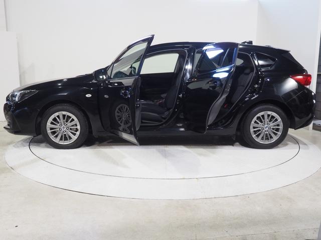 インプレッサスポーツ１．６ｉ−ＬアイサイトＡＷＤ　ＬＥＤヘッドライト　オートライト　オートエアコン　ＣＤ／ＵＳＢ／ＢＴチューナー　パドルシフトつき革巻きステアリングホイール　ＢＳＭ　ＳＲＨ（ステアリング連動ヘッドランプ）　アイドリングストップ（北海道）の中古車