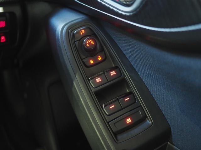 インプレッサスポーツ１．６ｉ−ＬアイサイトＡＷＤ　ＬＥＤヘッドライト　オートライト　オートエアコン　ＣＤ／ＵＳＢ／ＢＴチューナー　パドルシフトつき革巻きステアリングホイール　ＢＳＭ　ＳＲＨ（ステアリング連動ヘッドランプ）　アイドリングストップ（北海道）の中古車