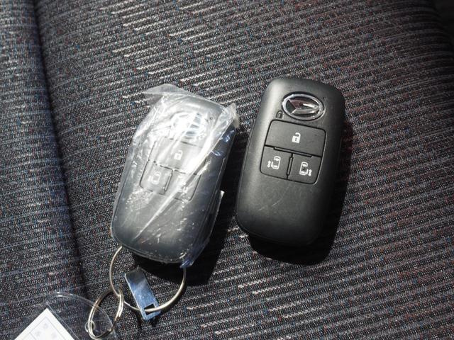 ムーヴＲＳ４ＷＤ　ターボ　両側パワースライドドア　夏冬タイヤ　オーディオレス　オートエアコン　クルーズコントロール　ＬＥＤヘッドライト　オートライト　電動パーキングブレーキ　アイドリングストップ（北海道）の中古車