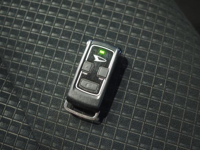 タントカスタムＲＳ４ＷＤ　ターボ　両側パワースライドドア　ダイハツ純正ナビ　ナビ連動ドライブレコーダー　バックモニター　リモコンエンジンスターター　ＥＴＣ車載器　運転席助手席シートヒーター　クルーズコントロール（北海道）の中古車