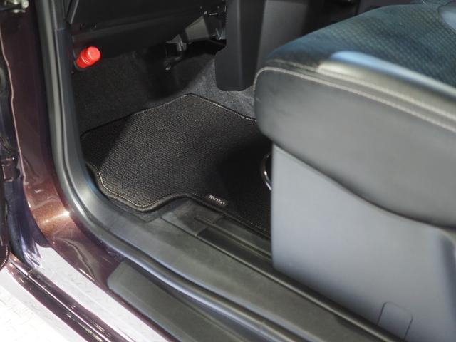 タントカスタムＲＳ４ＷＤ　ターボ　両側パワースライドドア　ダイハツ純正ナビ　ナビ連動ドライブレコーダー　バックモニター　リモコンエンジンスターター　ＥＴＣ車載器　運転席助手席シートヒーター　クルーズコントロール（北海道）の中古車