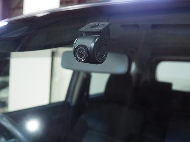 ムーヴカスタム　ＸリミテッドII　ＳＡIII４ＷＤ　ダイハツ純正ナビ　パノラマモニター　ナビ連動ドライブレコーダー　リモコンエンジンスターター　ＥＴＣ車載器　キーフリーシステム　運転席シートヒーター　オートライト　オートエアコン　アルミホイール（北海道）の中古車