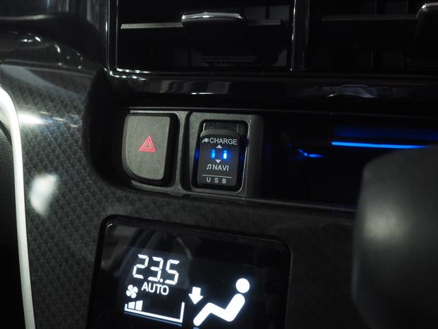 ムーヴカスタム　ＸリミテッドII　ＳＡIII４ＷＤ　ダイハツ純正ナビ　パノラマモニター　ナビ連動ドライブレコーダー　リモコンエンジンスターター　ＥＴＣ車載器　キーフリーシステム　運転席シートヒーター　オートライト　オートエアコン　アルミホイール（北海道）の中古車