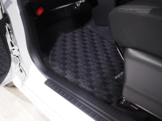 ムーヴカスタム　ＸリミテッドII　ＳＡIII４ＷＤ　ダイハツ純正ナビ　パノラマモニター　ナビ連動ドライブレコーダー　リモコンエンジンスターター　ＥＴＣ車載器　キーフリーシステム　運転席シートヒーター　オートライト　オートエアコン　アルミホイール（北海道）の中古車