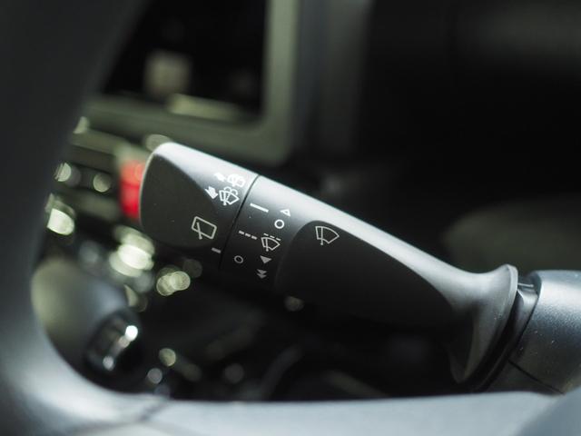 タントカスタムＸ４ＷＤ　両側パワースライドドア　ＬＥＤヘッドライト　オートエアコン　運転席助手席シートヒーター　後席テーブル　前後コーナーセンサー　アルミホイール　アイドリングストップ　オーディオレス（北海道）の中古車