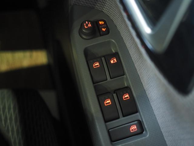 ムーヴカスタム　ＲＳ　ハイパー４ＷＤ　夏冬タイヤ　ＣＤ／ＵＳＢチューナー　ＬＥＤヘッドライト　オートライト　オートエアコン　キーフリーシステム　ＶＳＣ（横滑り抑制機能）　アイドリングストップ（北海道）の中古車