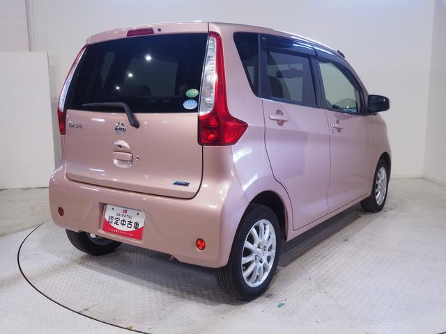 デイズ 中古車 Ｘ４ＷＤ　アラウンドビューモニター　スマートキー　プッシュボタンスタート　タッチパネル式オートエアコン　ＣＤチューナー　運転席シートヒーター　アルミホイール　電動格納ドアミラー　アルミホイール