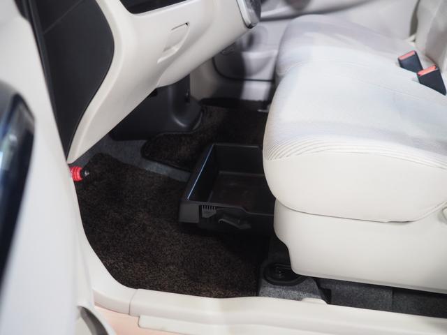 デイズＸ４ＷＤ　アラウンドビューモニター　スマートキー　プッシュボタンスタート　タッチパネル式オートエアコン　ＣＤチューナー　運転席シートヒーター　アルミホイール　電動格納ドアミラー　アルミホイール（北海道）の中古車