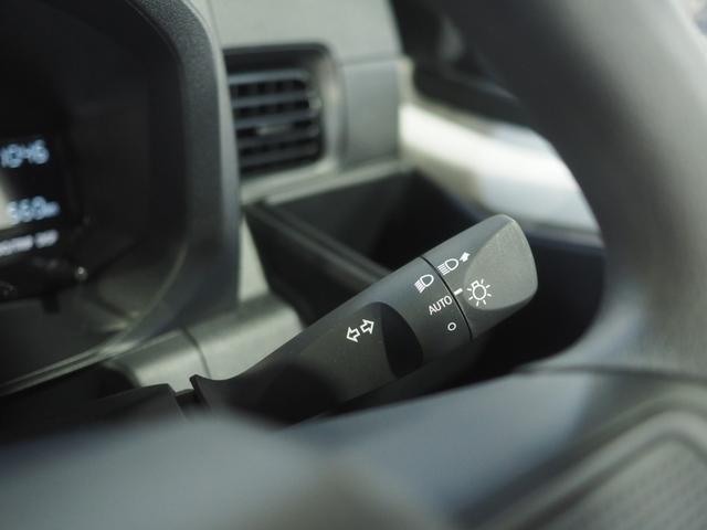 ハイゼットトラックスタンダードパートタイム４ＷＤ　フロアシフトＣＶＴ　夏冬タイヤ　エアコン　ＡＭ／ＦＭラジオ　前後コーナーセンサー　アイドリングストップ　ＶＳＣ（横滑り抑制機能）　スマートアシスト（北海道）の中古車