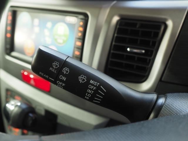 ムーヴカスタム Xリミテッド4WD 夏冬タイヤ ダイハツ純正ナビ バックモニター リモコンエンジンスターター HIDヘッドライト キーフリーシステム オートエアコン アルミホイール(北海道)の中古車
