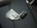 ４ＷＤ　両側パワースライドドア　オーディオレス　ＬＥＤヘッドライト　オートライト　オートエアコン　運転席助手席シートヒーター　前後コーナーセンサー　後席テーブル　キーフリーシステム　アルミホイール（北海道）の中古車