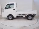 パートタイム４ＷＤ　フロアシフトＣＶＴ　夏冬タイヤ　エアコン　ＡＭ／ＦＭラジオ　前後コーナーセンサー　アイドリングストップ　ＶＳＣ（横滑り抑制機能）　スマートアシスト（北海道）の中古車