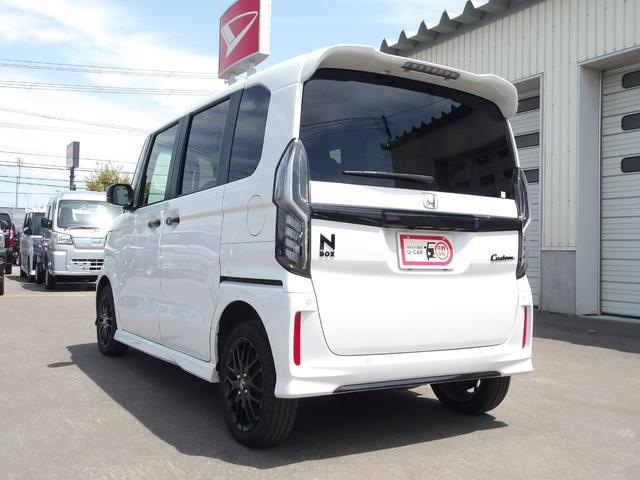 Ｎ−ＢＯＸカスタムＬターボ　スタイル＋ブラック４ＷＤ　ホンダセンシング　ＬＥＤヘッドライト　オートライト　カーナビ　バックモニター　リモコンエンジンスターター　オートエアコン　シートヒーター　後席テーブル　クルーズコントロール（北海道）の中古車