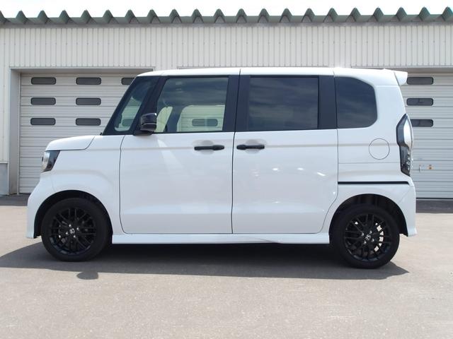Ｎ−ＢＯＸカスタムＬターボ　スタイル＋ブラック４ＷＤ　ホンダセンシング　ＬＥＤヘッドライト　オートライト　カーナビ　バックモニター　リモコンエンジンスターター　オートエアコン　シートヒーター　後席テーブル　クルーズコントロール（北海道）の中古車