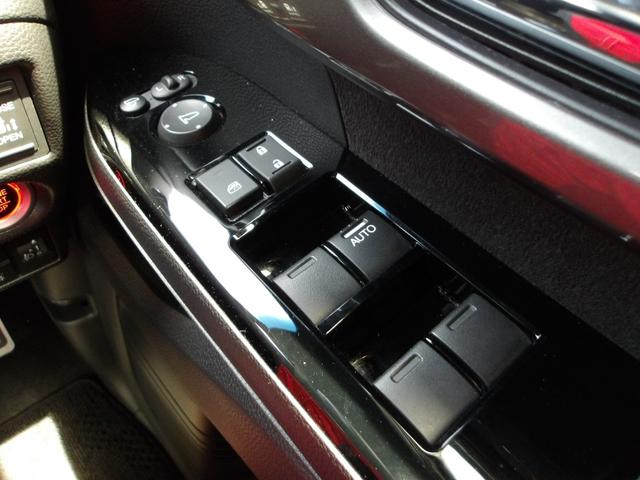 Ｎ−ＢＯＸカスタムＬターボ　スタイル＋ブラック４ＷＤ　ホンダセンシング　ＬＥＤヘッドライト　オートライト　カーナビ　バックモニター　リモコンエンジンスターター　オートエアコン　シートヒーター　後席テーブル　クルーズコントロール（北海道）の中古車