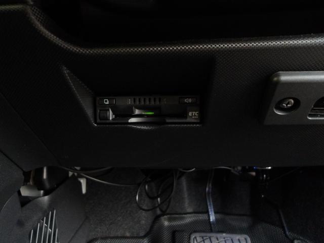 ロッキープレミアムＧ　ＨＥＶ２ＷＤ　スマートアシスト　夏冬タイヤ　ＬＥＤヘッドライト　オートライト　オートエアコン　スマホ連携ディスプレイオーディオ　ワイヤレス充電器ｑｉ　運転席助手席シートヒーター　電動パーキングブレーキ（北海道）の中古車