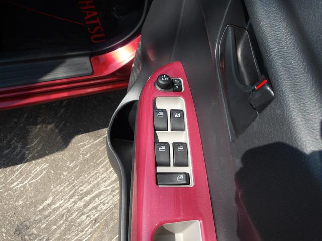 ブーンスタイル　ＳＡIII４ＷＤ　スマートアシスト　ＬＥＤヘッドライト　オートライト　オートエアコン　ダイハツ純正ナビ　バックモニター　運転席シートヒーター　前後コーナーセンサー　アイドリングストップ（北海道）の中古車