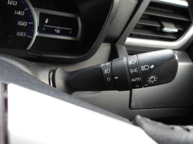 トールカスタムＧ　リミテッドII　ＳＡIII４ＷＤ　スマートアシスト　両側パワースライドドア　ＬＥＤヘッドライト　ダイハツ純正ナビ　後席モニター　ドライブレコーダー　リモコンエンジンスターター　クルーズコントロール　アイドリングストップ（北海道）の中古車