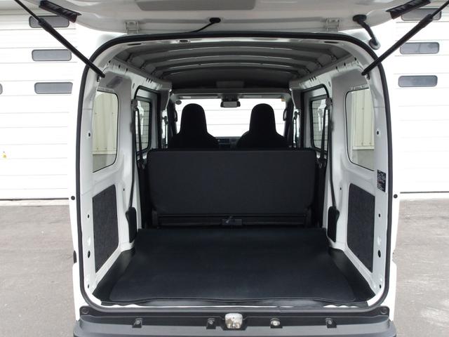 ハイゼットカーゴＤＸ４ＷＤ　スマートアシスト　キーレスエントリー　前後コーナーセンサー　ＡＭ／ＦＭラジオ　運転席助手席パワーウィンドウ　アイドリングストップ　ＶＳＣ（横滑り抑制機能）（北海道）の中古車