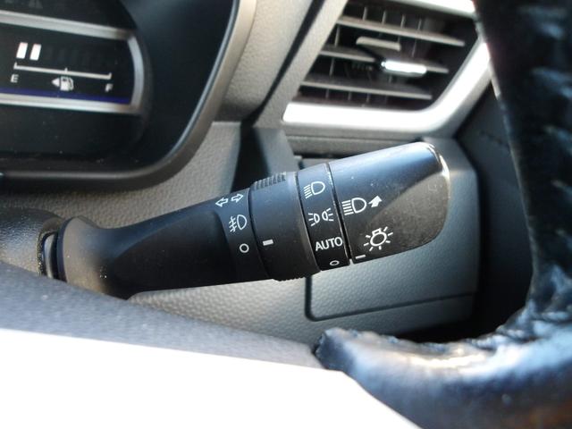 トールカスタムG リミテッドII SAIII4WD 両側パワースライドドア 夏冬タイヤ スマートアシスト LEDヘッドライト オートライト ダイハツ純正ナビ ドライブレコーダー リモコンエンジンスターター クルーズコントロール シートヒーター(北海道)の中古車