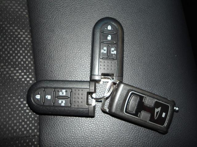 タントカスタムRS トップエディションSAIII4WD 両側パワースライドドア LEDヘッドライト ダイハツ純正ナビ リモコンエンジンスターター LEDヘッドライト オートライト オートエアコン ETC車載器 アルミホイール(北海道)の中古車