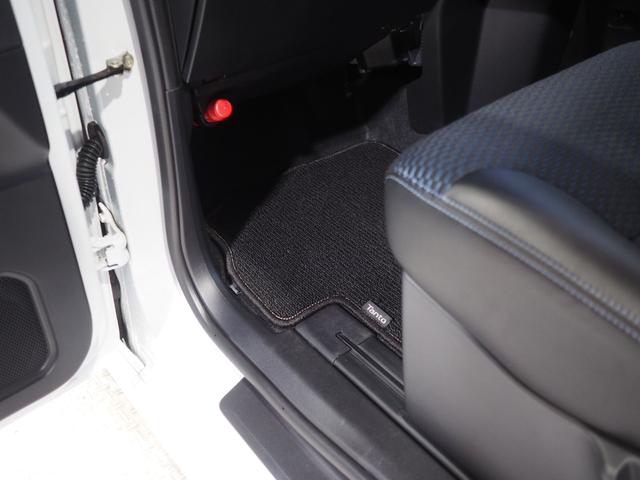 タントカスタムX4WD 両側パワースライドドア LEDヘッドライト オートライト オートエアコン オーディオレス 運転席助手席シートヒーター 後席テーブル デジタルメーター アイドリングストップ アルミホイール(北海道)の中古車