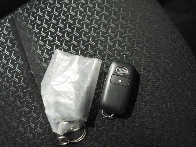 ロッキーX HEV2WD 夏冬タイヤ スマホ連携ディスプレイオーディオ バックモニター クルーズコントロール LEDヘッドライト オートライト オートエアコン 前後コーナーセンサー(北海道)の中古車