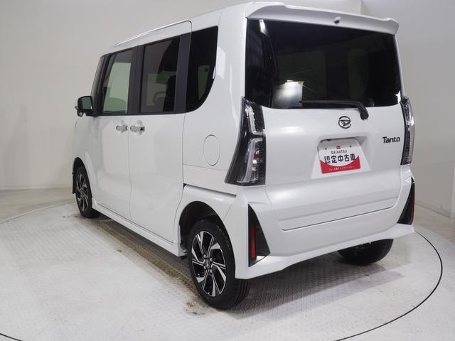 タントカスタムＸ４ＷＤ　両側パワースライドドア　オーディオレス　ＬＥＤヘッドライト　オートライト　オートエアコン　運転席助手席シートヒーター　前後コーナーセンサー　アルミホイール　アイドリングストップ（北海道）の中古車