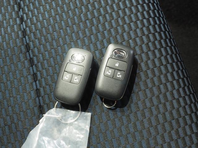 タントカスタムＸ４ＷＤ　両側パワースライドドア　オーディオレス　ＬＥＤヘッドライト　オートライト　オートエアコン　運転席助手席シートヒーター　前後コーナーセンサー　アルミホイール　アイドリングストップ（北海道）の中古車