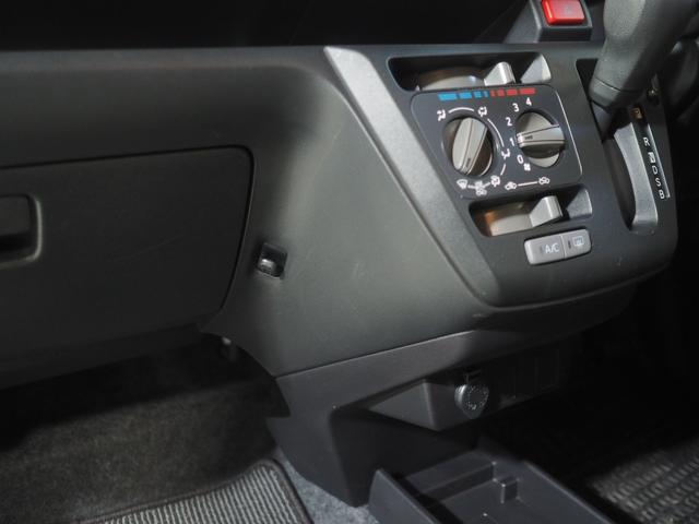 ミライースＬ　ＳＡIII４ＷＤ　オーディオレス　キーレスエントリー　デジタルメーター　前後コーナーセンサー　スマートアシスト　アイドリングストップ　ＶＳＣ（横滑り抑制機能）（北海道）の中古車