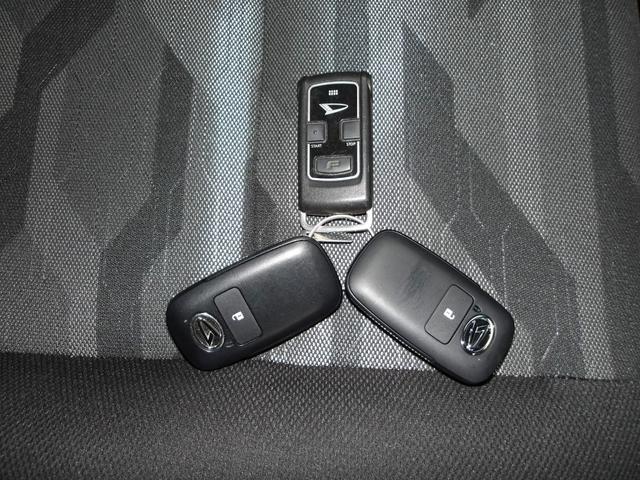 タフトＧ４ＷＤ　ガラスルーフ　ＬＥＤヘッドライト　オートライト　ダイハツ純正ナビ　ドライブレコーダー　バックモニター　リモコンエンジンスターター　運転席助手席シートヒーター　電動パーキングブレーキ（北海道）の中古車