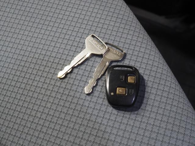 ハイゼットカーゴＤＸパートタイム４ＷＤ　両側スライドドア　カーナビ　バックモニター　リモコンエンジンスターター　キーレスエントリー　運転席助手席パワーウィンドウ　エアコン（北海道）の中古車