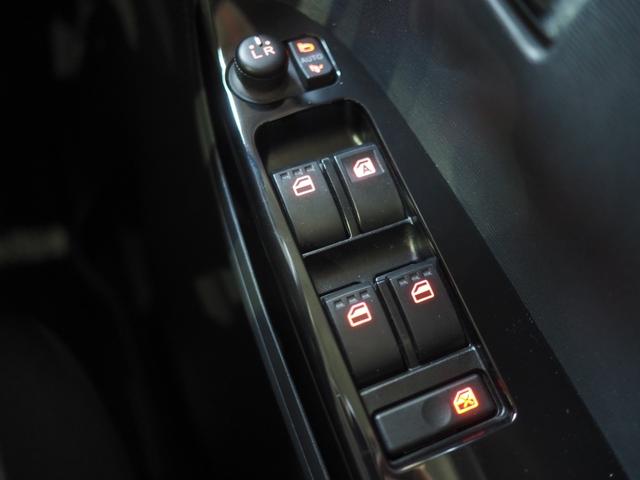 タントＸ　ＶＳ　ＳＡIII４ＷＤ　両側パワースライドドア　ダイハツ純正ナビ　パノラマモニター　リモコンエンジンスターター　ＬＥＤヘッドライト　オートライト　オートエアコン　キーフリーシステム　運転席シートヒーター（北海道）の中古車