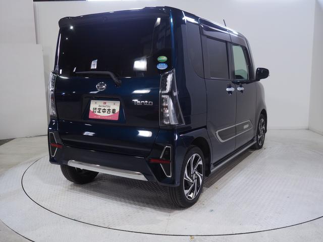 タントカスタムＲＳスタイルセレクション４ＷＤ　両側パワースライドドア　ダイハツ純正ナビ　バックモニター　後席フリップダウンモニター　リモコンエンジンスターター　クルーズコントロール　ＥＴＣ車載器　シートヒーター　後席テーブル（北海道）の中古車