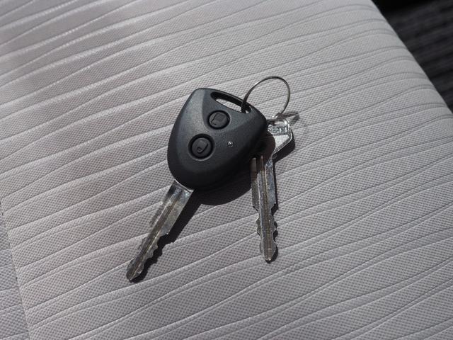 ミライースＬ　ＳＡIII４ＷＤ　夏冬タイヤ　スマートアシスト　ＣＤチューナー　キーレスエントリー　デジタルメーター　前後コーナーセンサー　アイドリングストップ　ＶＳＣ（横滑り抑制機能）（北海道）の中古車